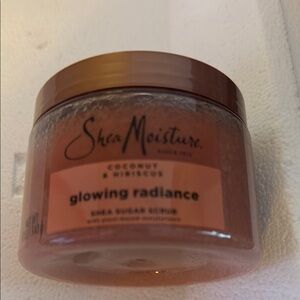 SheaMoisture Glowing Radiance Body Scrub